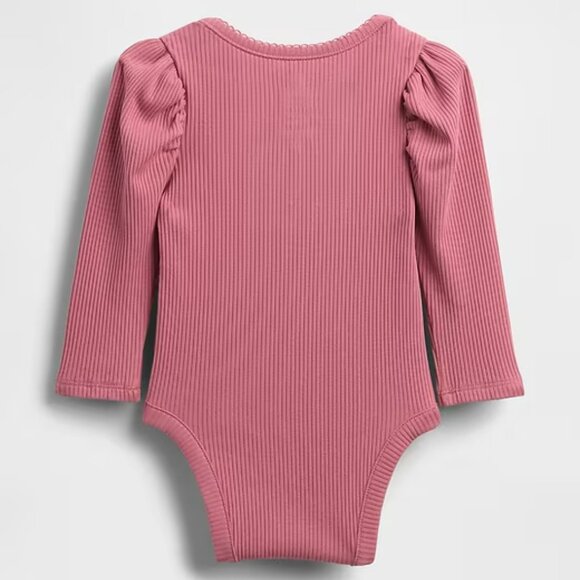 NWT Baby Gap Girl Rose Pink Ribbed Ruffle Long Sleeve Bodysuit Onesie 0-3 Months - Picture 2 of 3
